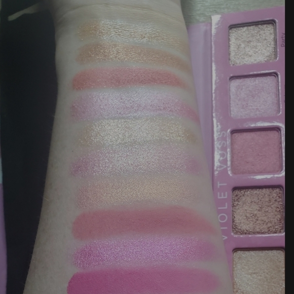Violet‎ Voss Sakura Blossom Eyeshadow Palette NEW - Picture 8 of 11